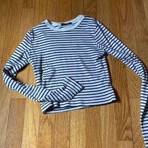 Brandy Melville Cropped Navy Blue Striped Long Sleeve